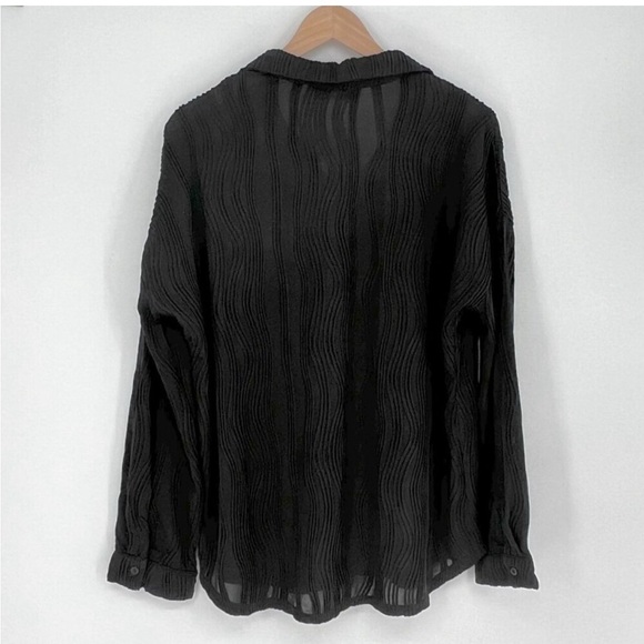 Kaleigh Black Button Up Blouse Size Medium - Picture 3 of 15